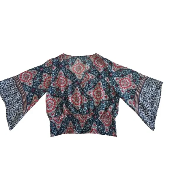 Blue & Red Women' S-M Floral Geometric Bohemian Design Sleeved V Neck Crop Top - Picture 4 of 10